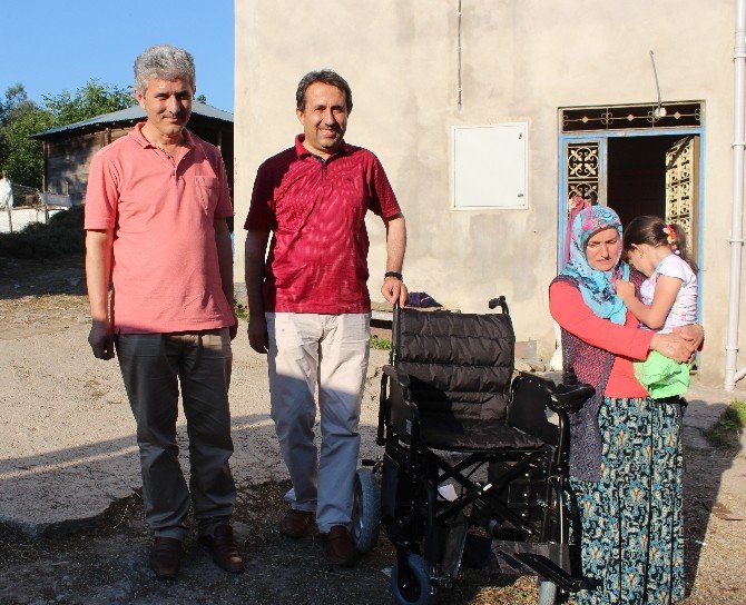 Yaren’e Akülü Aracını İhlas Holding Hediye Etti