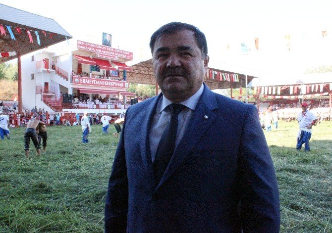 Güreşin Patronu, Kırkpınar Ağasının Eleştirilerine Yanıt Verdi
