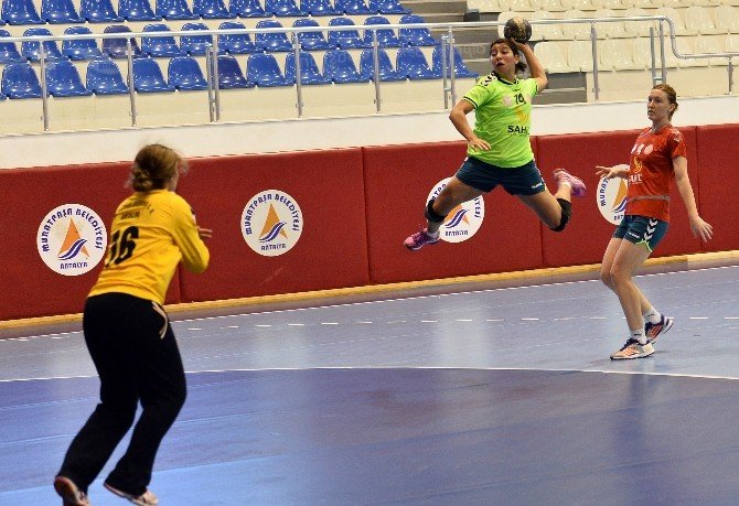 Muratpaşa Belediyespor, Süper Kupa Hazırlıklarını Sürdürüyor