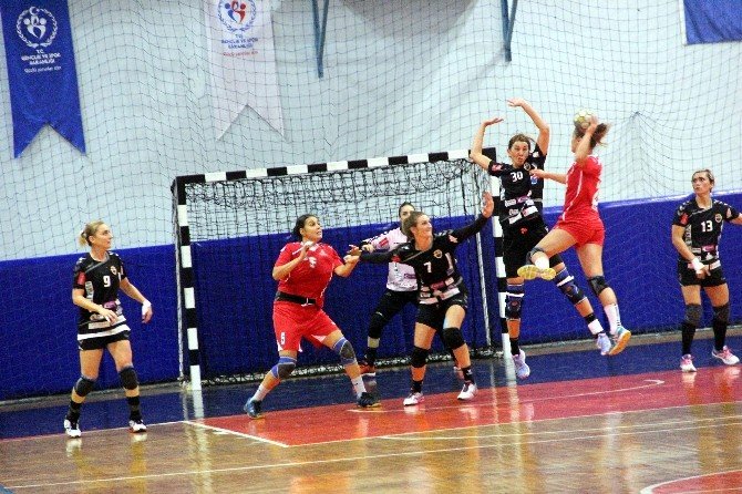 Türkiye Hentbol Bayanlar Süper Ligi