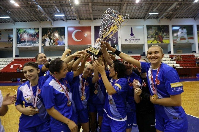 Yeni Mahalle Belediyesi, Ehf Kupa Galipleri Kupası’nda Mücadele Verecek