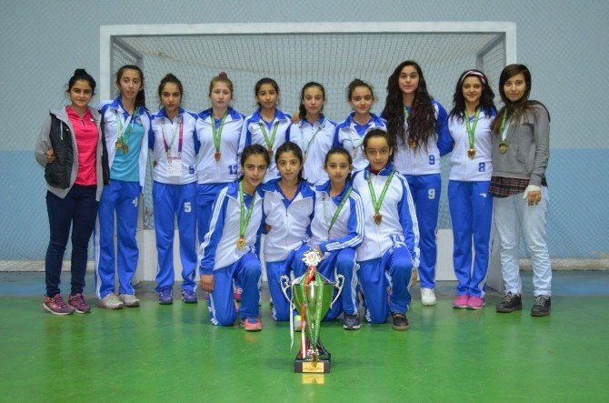 Hokey Heyecanı Son Buldu