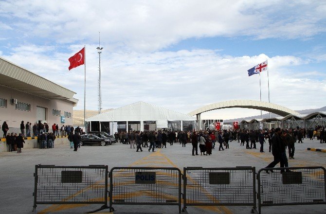 60 Yıllık Hasret Sona Erdi, Aktaş Sınır Kapısı Açıldı