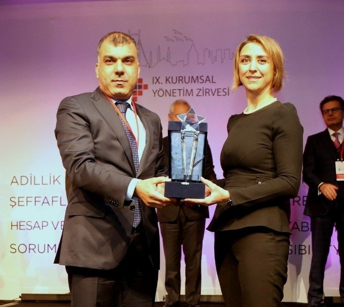 Tav’a Kurumsal Yönetim Ödülü