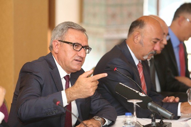 Sigorta Sektörü Hem Koruyor, Hem Zararları Karşılıyor