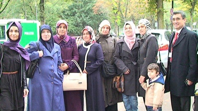 Hamburg’daki Türk Seçmenler Sandık Başında