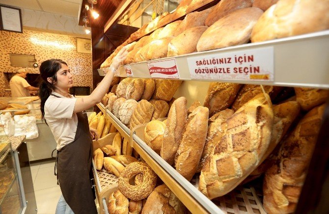 Her Gün Beş Milyon Ekmek Çöpe Atılıyor