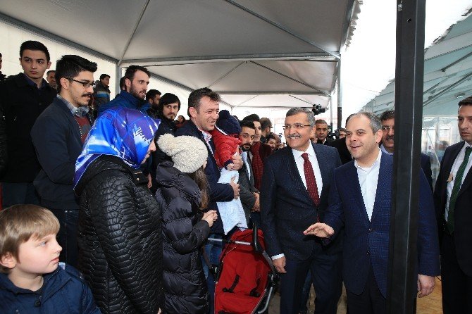 Türkiye’de Bir İlk: "Mobil Buz Pisti"