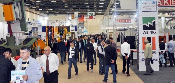 İnegöl Mobilyanın Yanı Sıra Teknolojide De İddialı