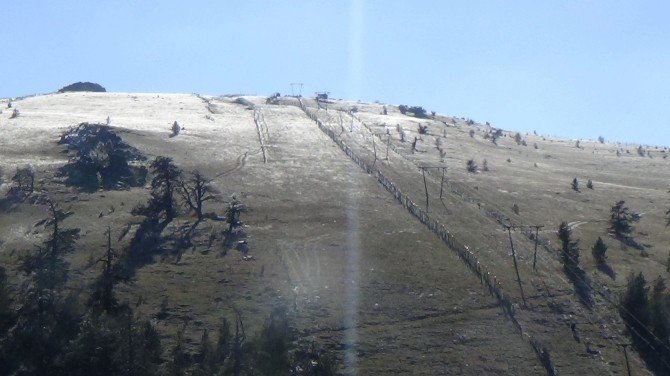 Kartalkaya’ya Mevsimin İlk Karı Düştü