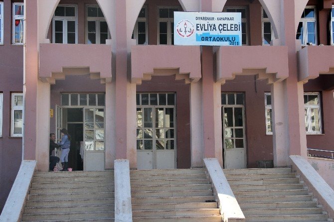 Diyarbakır’da Seçmen Adına Zorla Oy Kullandıkları İddiası