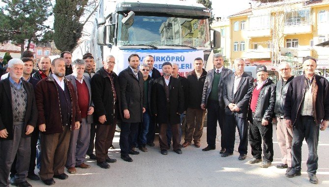 Bayır Bucak Türkmenleri İçin 3 Tır Yola Çıktı