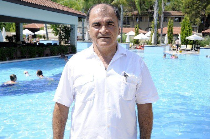 Turizmci Umudunu Uzatılan Tatilden Beklediği 300 Bin Turiste Bağladı