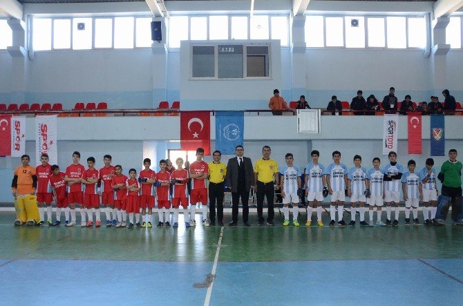 U16 Salon Hokeyi 1. Lig Müsabakaları Gaziantep’te Başladı