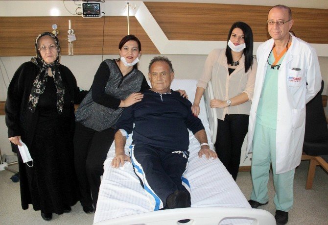 Annesi, Eşi, Kızı Böbreğini Verdi, Diğer Kızı Sırada