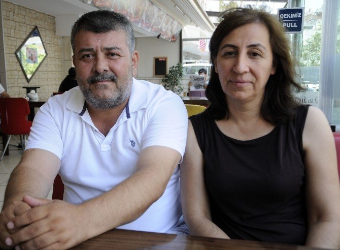 Üçüz Kız Kardeşler Aynı Üniversitede Tıp Okuyacaklar