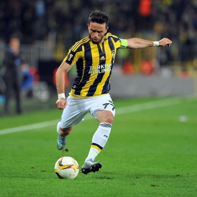 Gökhan Gönül Avrupa Ligi’nin En İyi 11’inde