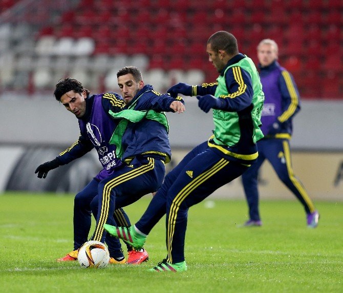 Fenerbahçe, Lokomotiv Maçı Hazırlıklarını Tamamladı