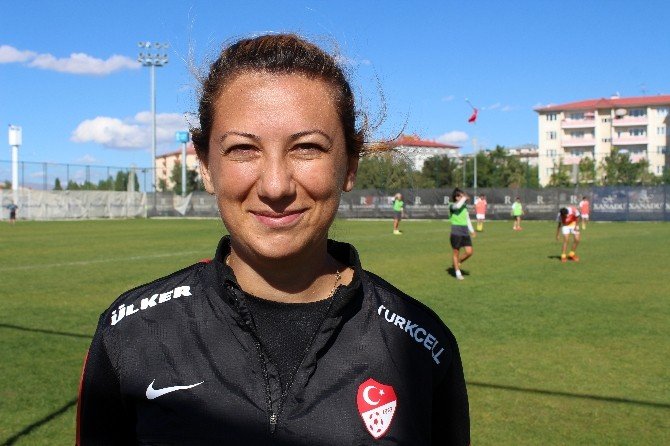 Erzurum’dan Avrupa Liglerine Kadın Antrenör Yetişiyor