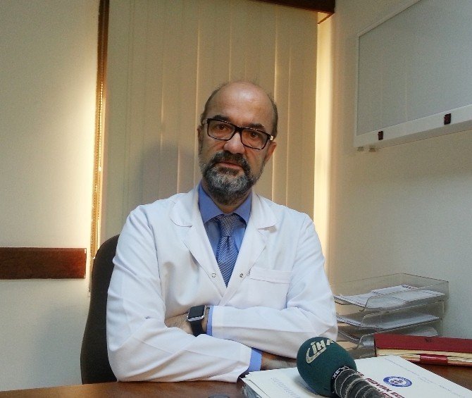 Spinal Stabilizasyon Ameliyatları Hastayı Genel Anestezi Risklerinden Uzaklaştırıyor