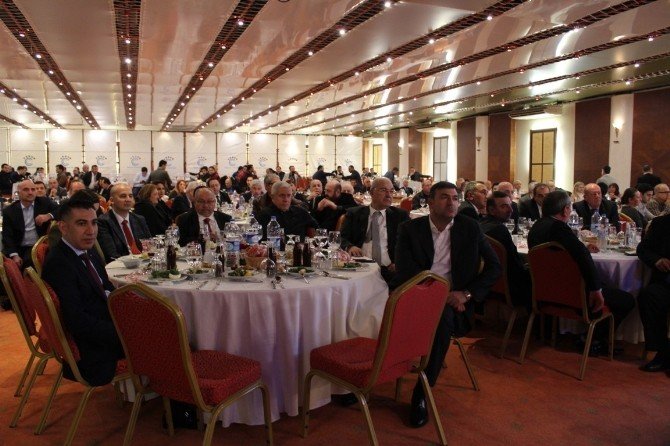 Bakan Yıldırım, İzmir’de Başkanlık Sistemini Anlattı