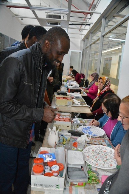 Afrikalı Öğrenciler Türk El Sanatlarına Hayran Kaldı