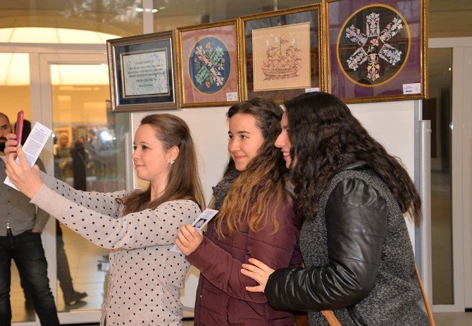 Üniversitede “Kaatı” Sergisi