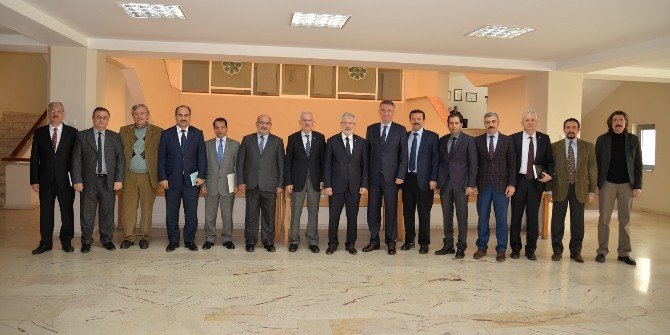 Üniversite Ve İşkur Öğrencileri İş Sahibi Yapacak