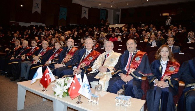 Uludağ Üniversitesi’nde Mezuniyet Coşkusu