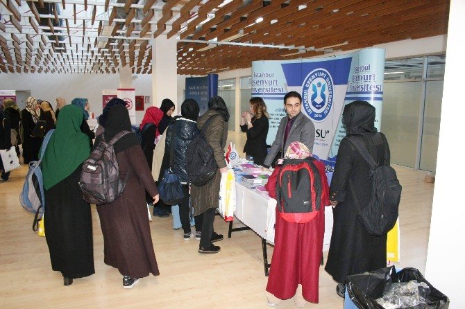 Üniversite Adayları Soru İşaretlerini Giderdi