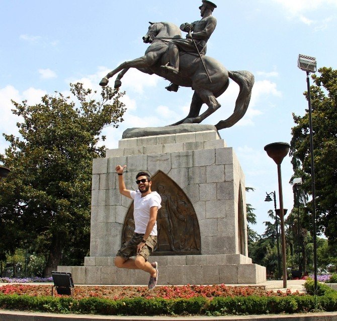 Samsun’a Yerli Ve Yabancı Turist Akını