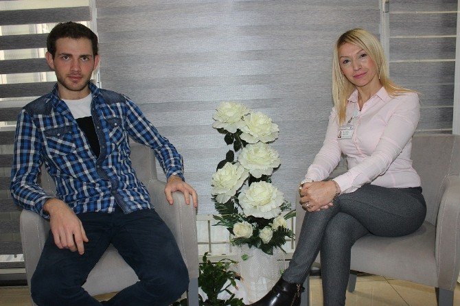 Genç Yaşta Kelleşme Riskini Bu Yöntemle Engelledi