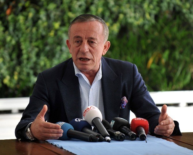 Ağaoğlu: “Trabzonspor Bir Operasyonla Karşı Karşıya”