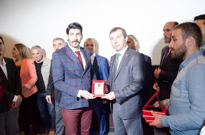 “Kafes” Filminin Başarısı Ülke Sınırlarını Aştı