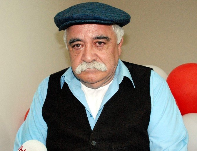 Ünlü Tiyatrocu Levent Kırca Tedavi Gördüğü Hastanede Hayatını Kaybetti