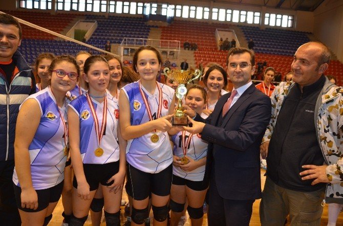 Ünye’nin Voleybol Başarısı