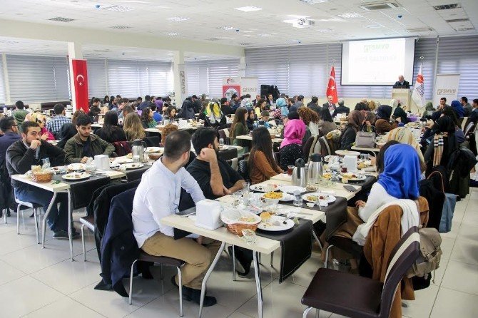 Fsmvü Mensupları Ve Mezunları Kahvaltıda Buluştu