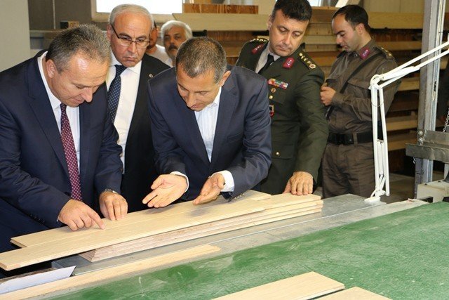 Vali Ali Fidan Sanayi Kuruluşlarını Geziyor