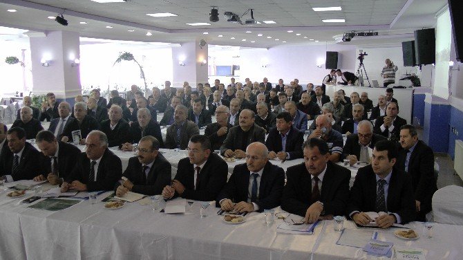 Vali Ali Fidan Akçakoca’da Muhtarlarla Buluştu
