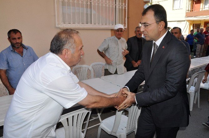 Binali Yıldırım Şehit Ailesini Ziyaret Etti