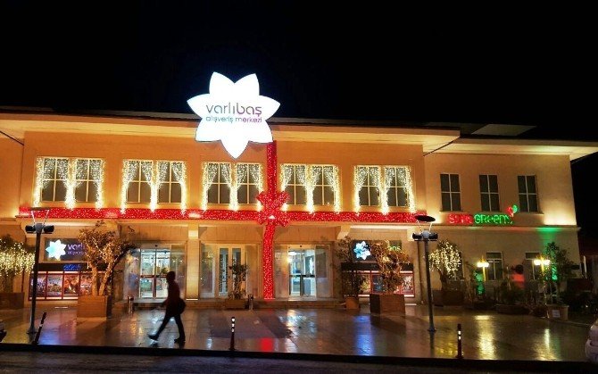 Varlıbaş Avm Yeni Yıla Hazır