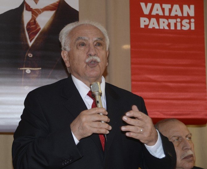 Doğu Perinçek: “Ermeni Katliamı Emperyalist Bir Yalandır”