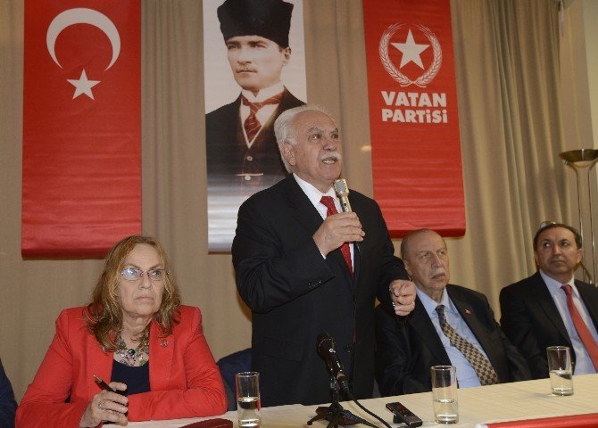 Doğu Perinçek: “Ermeni Katliamı Emperyalist Bir Yalandır”