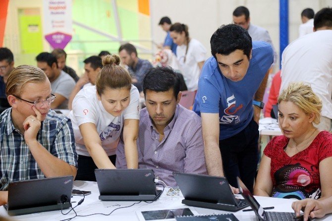 Vizyon Koleji’nden Yüzde Yüz Dijital Eğitim