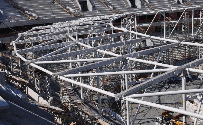 Vodafone Arena’nın Çatısı Monte Edildi