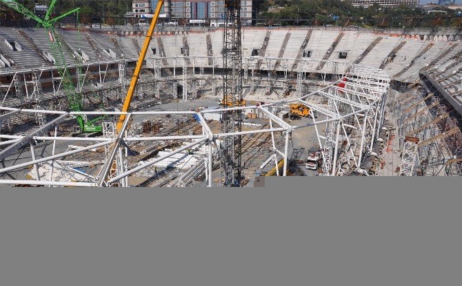 Vodafone Arena’nın Çatısı Monte Edildi