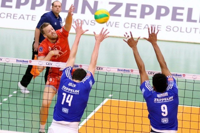 Ziraat Bankası Voleybol Takımı, Frıedrıcshafen’de Liderliğe Yükseldi