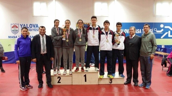 Yalova Bahçeşehir’den Çifte Şampiyonluk