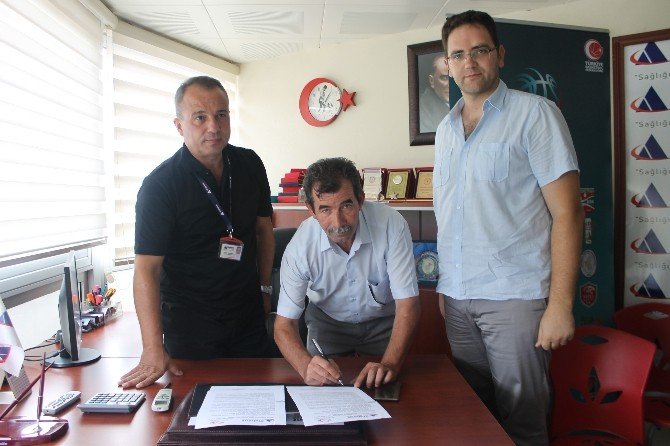 Yalova Belediyespor’un Sağlık Sponsoru Atakent Hastanesi Oldu