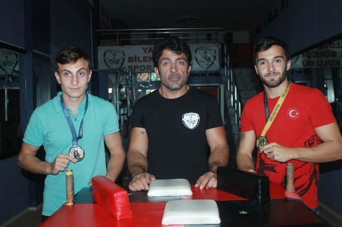 Yalova Bilek Güreşi Kulübü’nde Madalya Sevinci